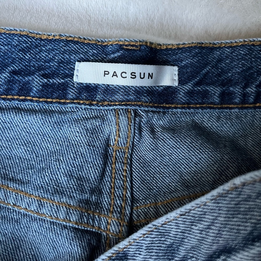 Pacsun High Rise, Straight Leg, Ripped Jeans - Picture 4 of 4